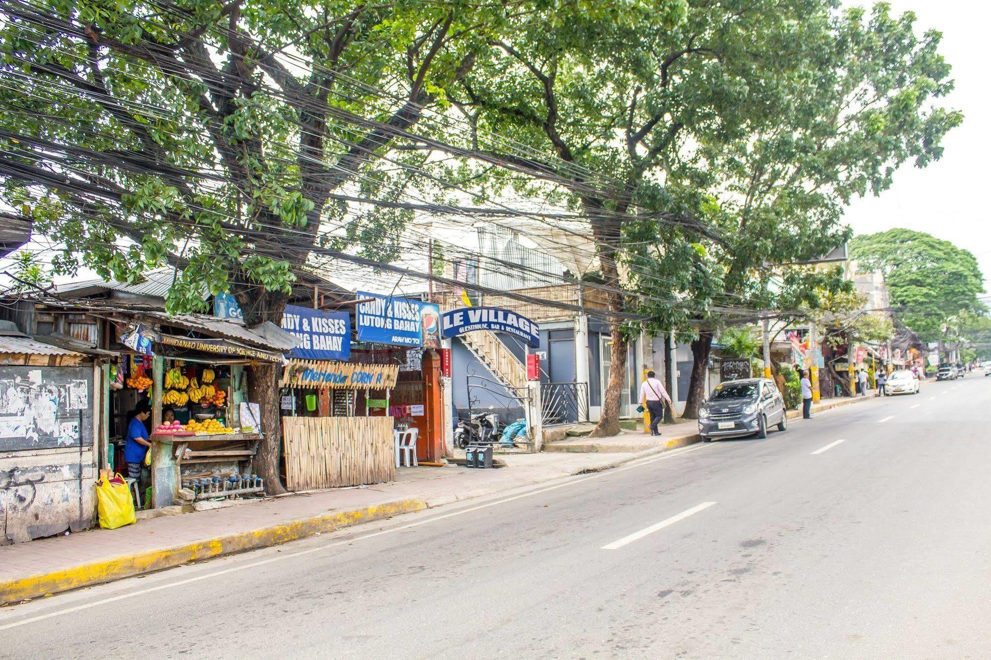 Le Village Hostel Cebu Exterior photo